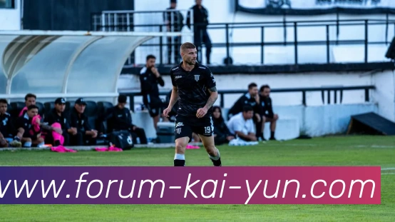 非洲球员崛起与西甲联赛变革的历史轨迹与影响分析